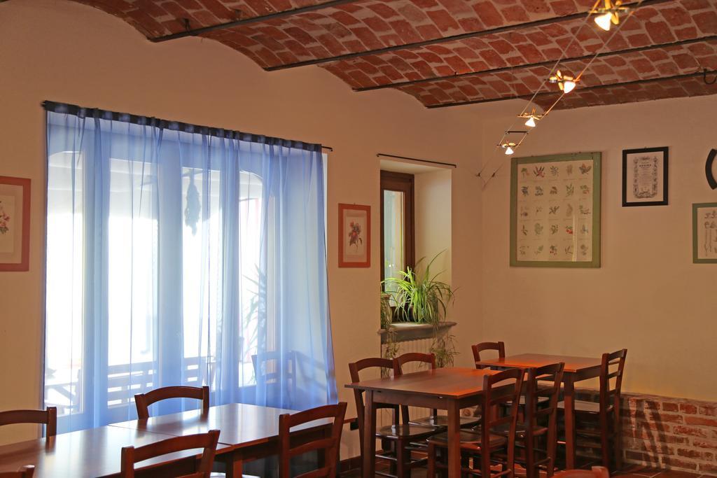 Villa La Volpe E L'Uva Cherasco Esterno foto